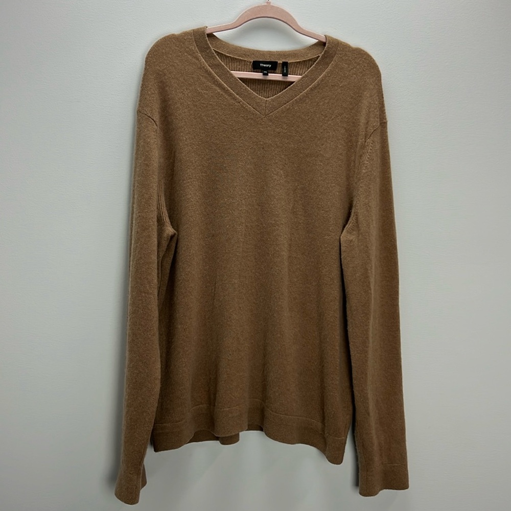 Theory Cashmere Sweater Mens XXL V Neck Tan Ribbed Soft Luxury Classic Heritage
